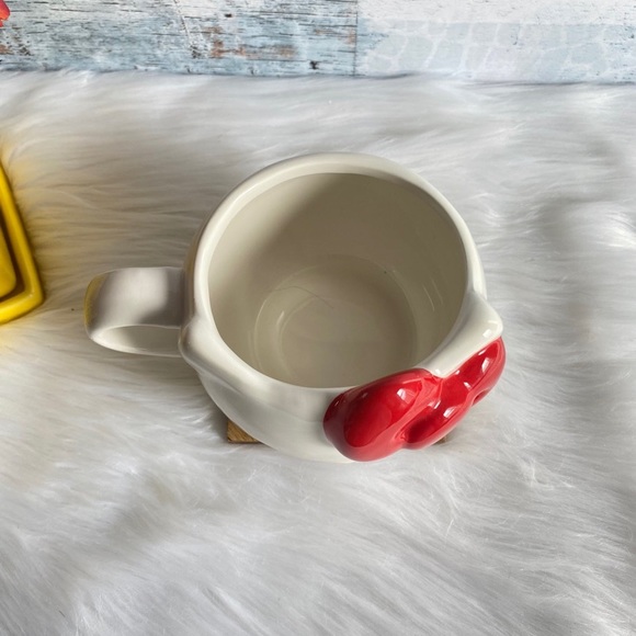 Hello Kitty 3D Sculpted Mug White Red Bowknot - Picture 3 of 6